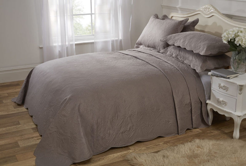 Double Athena Mink Bedspread & 2 Pillow shams