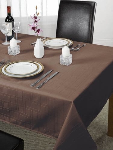 Chequers – Jacquard Tablecloth in Chocolate