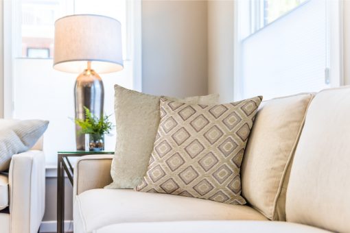 Pisa – Geometric Jacquard Cushion Cover in Cream